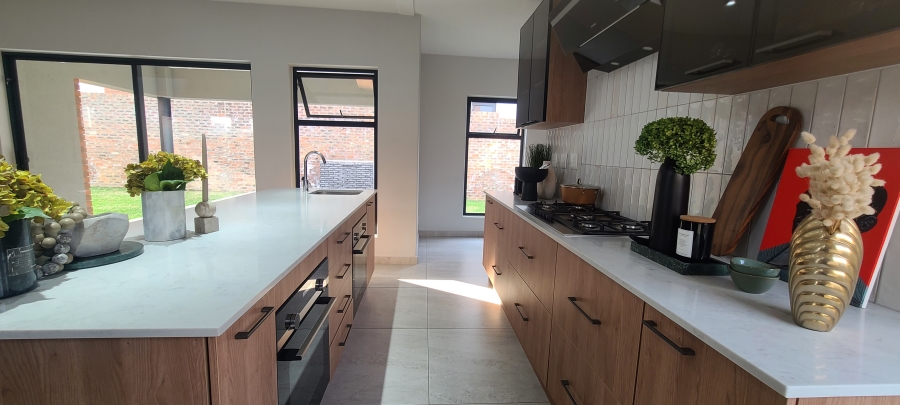 To Let 3 Bedroom Property for Rent in Carlswald Estate Gauteng