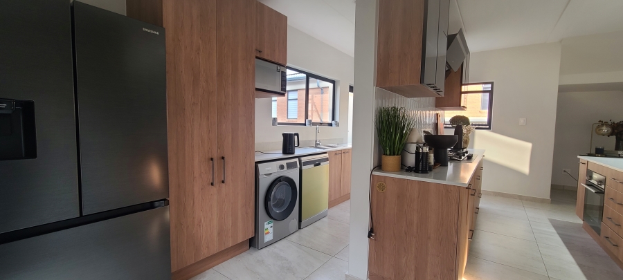 To Let 3 Bedroom Property for Rent in Carlswald Estate Gauteng