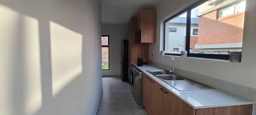 To Let 3 Bedroom Property for Rent in Carlswald Estate Gauteng