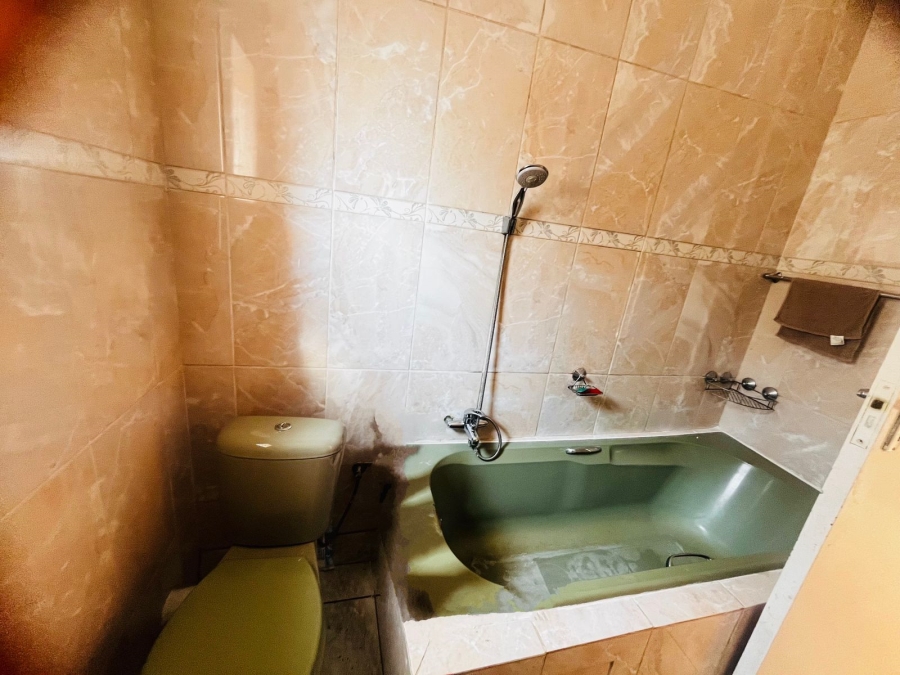 3 Bedroom Property for Sale in Lorentzville Gauteng