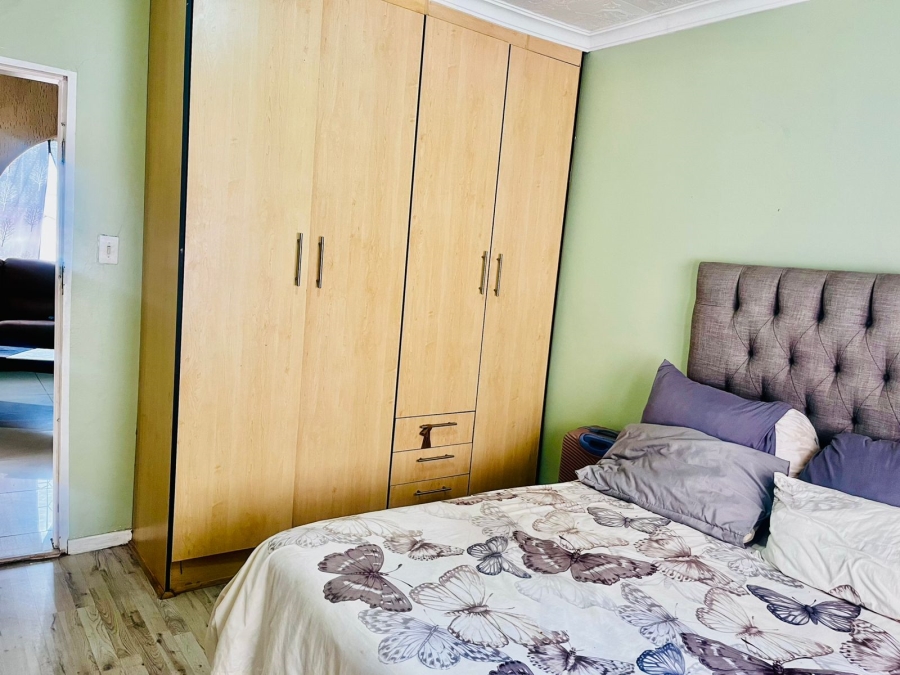 3 Bedroom Property for Sale in Lorentzville Gauteng