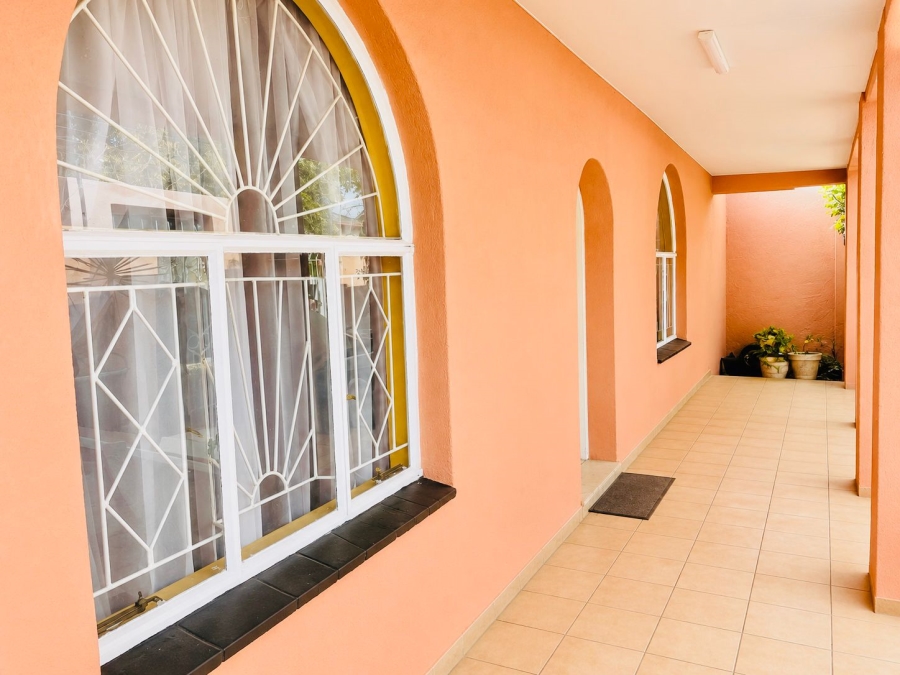 3 Bedroom Property for Sale in Lorentzville Gauteng