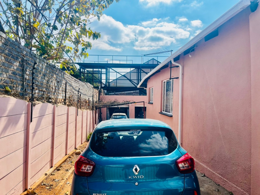 3 Bedroom Property for Sale in Lorentzville Gauteng