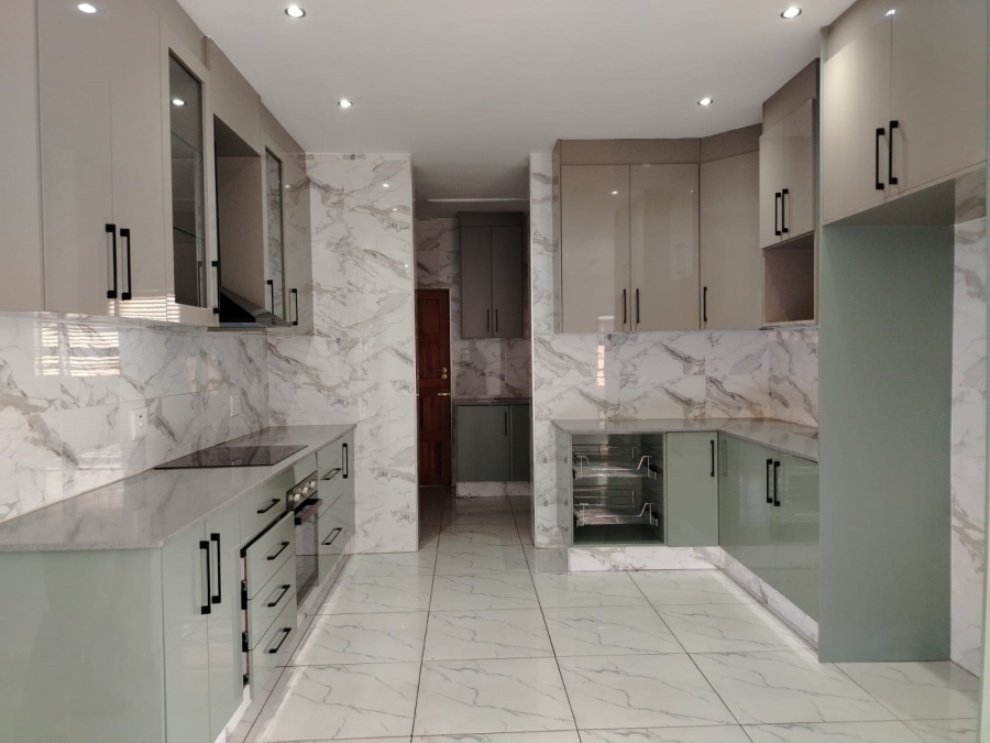 4 Bedroom Property for Sale in Parkrand Gauteng