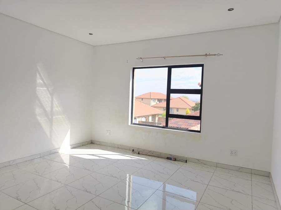 4 Bedroom Property for Sale in Parkrand Gauteng