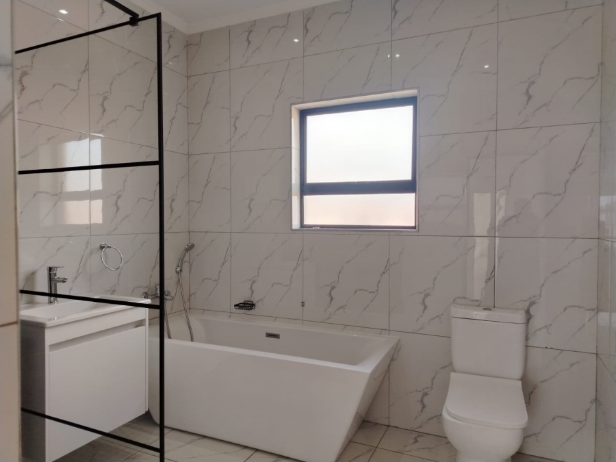 4 Bedroom Property for Sale in Parkrand Gauteng