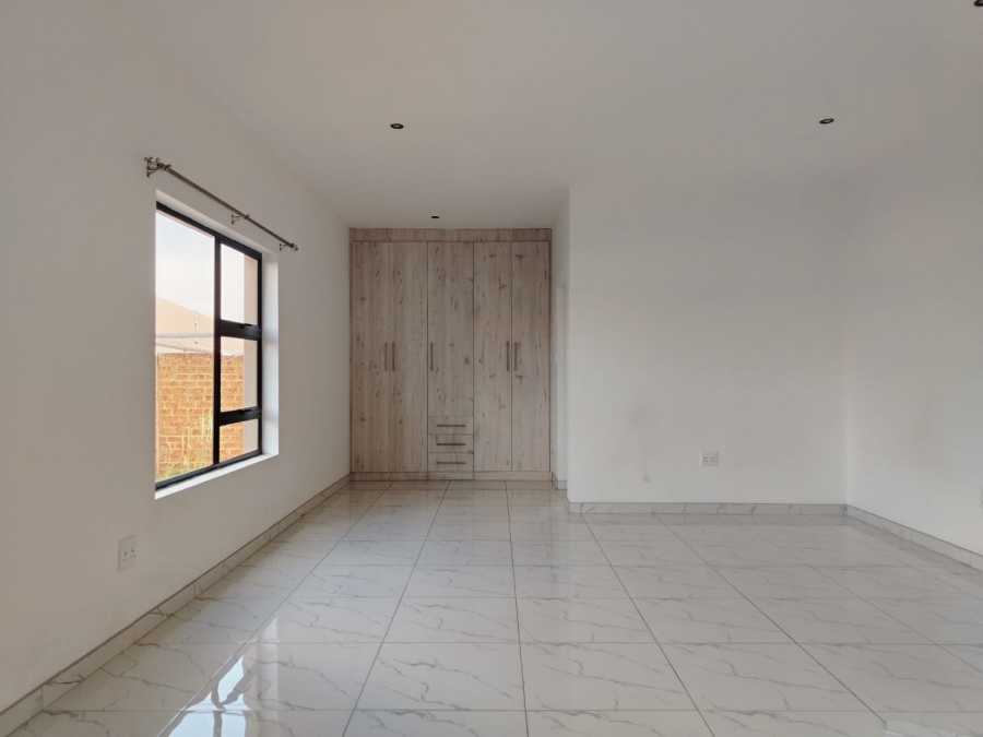4 Bedroom Property for Sale in Parkrand Gauteng