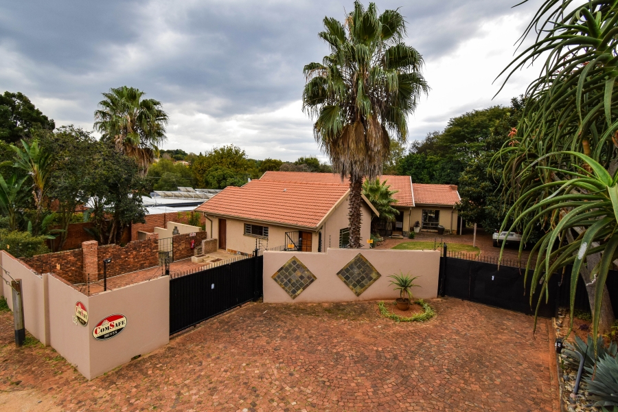 3 Bedroom Property for Sale in Olympus AH Gauteng