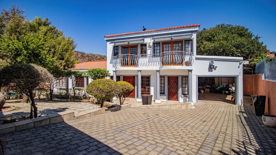 To Let 7 Bedroom Property for Rent in Mondeor Gauteng