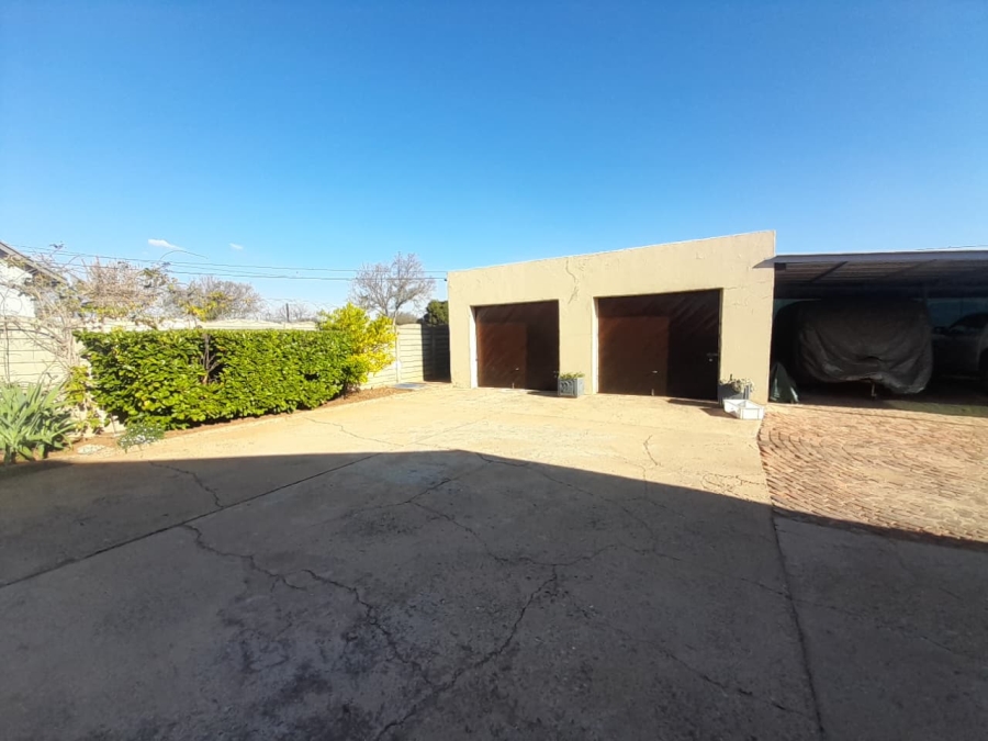 4 Bedroom Property for Sale in Visagie Park Gauteng