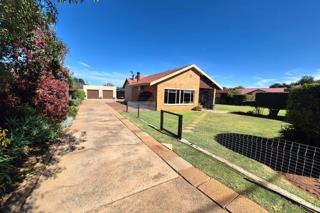 4 Bedroom Property for Sale in Visagie Park Gauteng