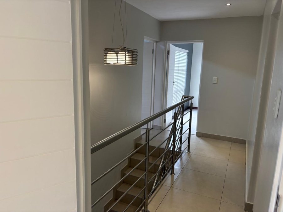 To Let 3 Bedroom Property for Rent in Die Wilgers Gauteng