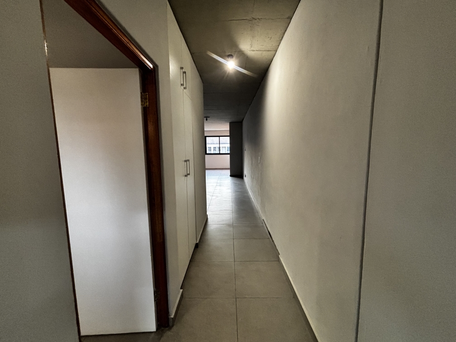 1 Bedroom Property for Sale in Rivonia Gauteng