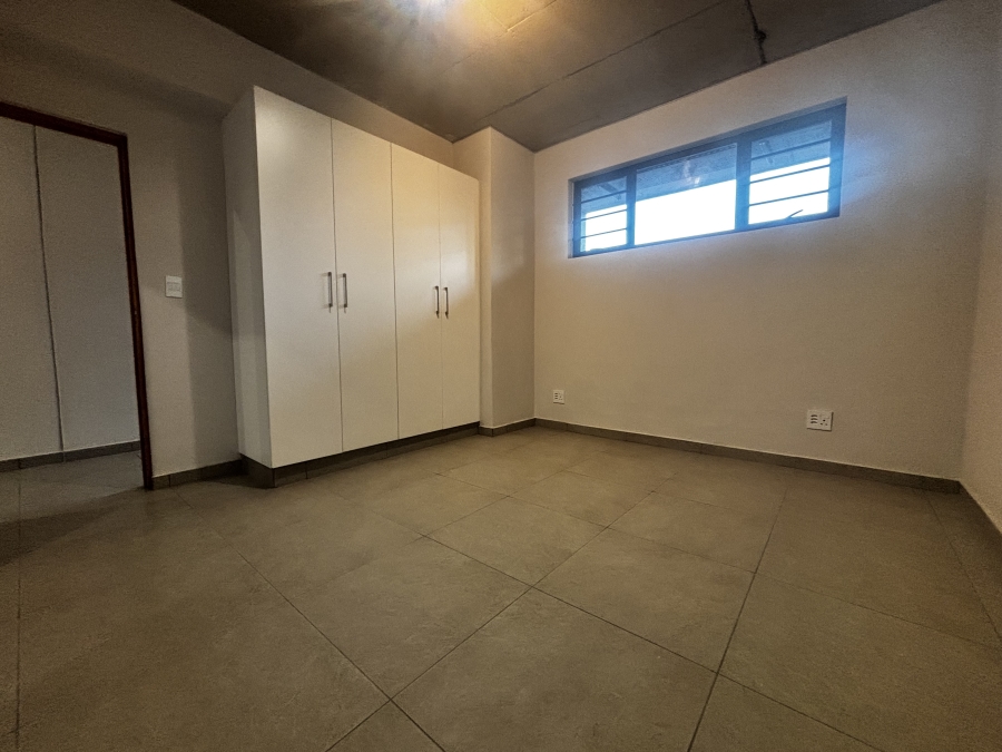 1 Bedroom Property for Sale in Rivonia Gauteng