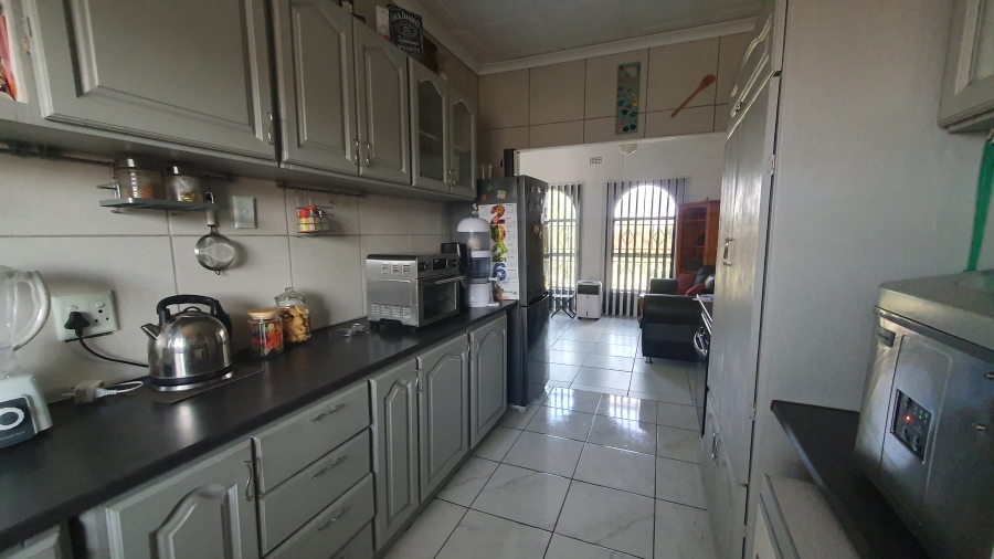 2 Bedroom Property for Sale in Verwoerdpark Gauteng