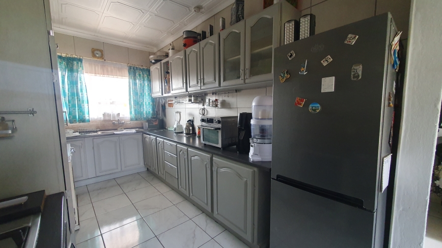 2 Bedroom Property for Sale in Verwoerdpark Gauteng