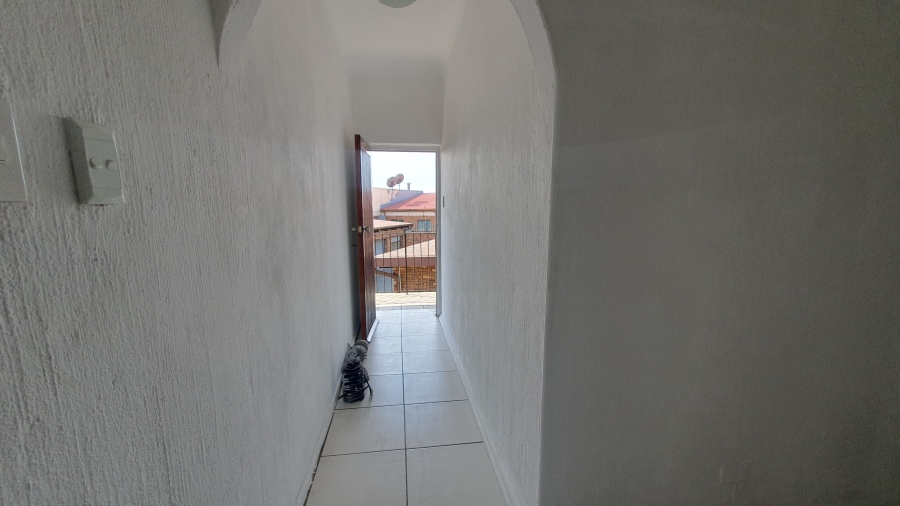 2 Bedroom Property for Sale in Verwoerdpark Gauteng