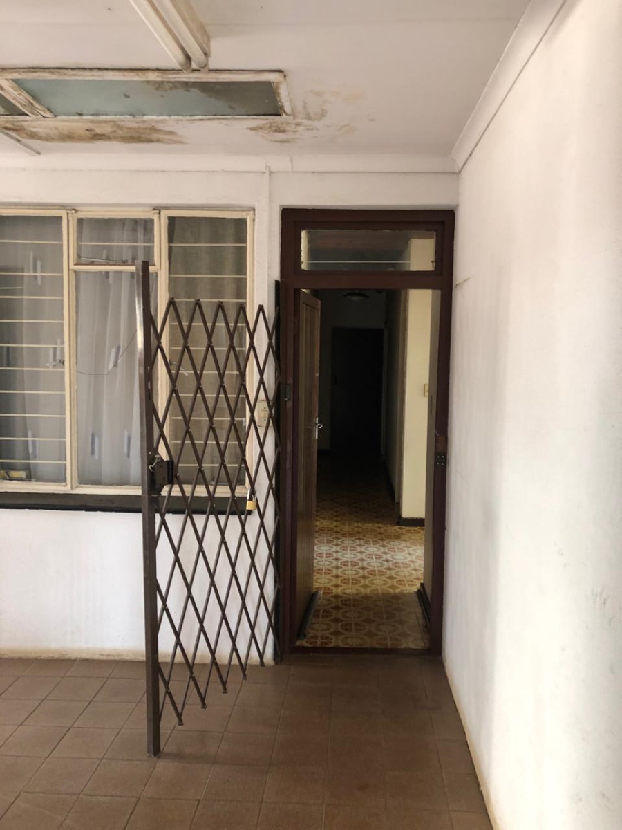 4 Bedroom Property for Sale in Laudium Gauteng