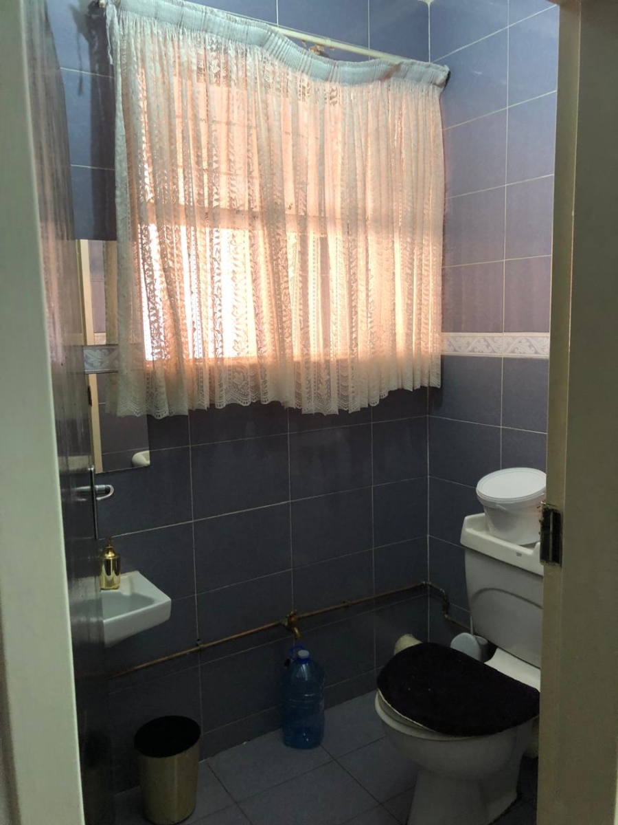 4 Bedroom Property for Sale in Laudium Gauteng