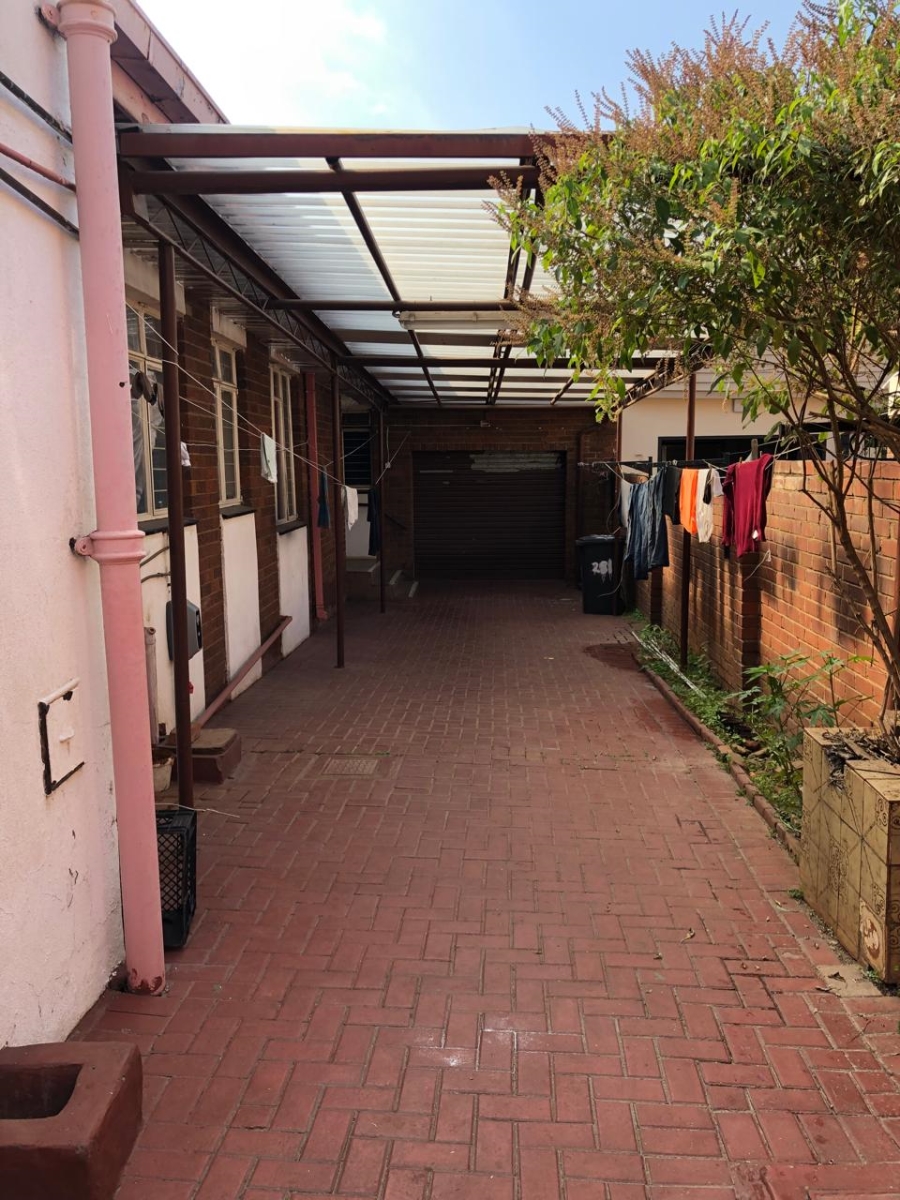 4 Bedroom Property for Sale in Laudium Gauteng