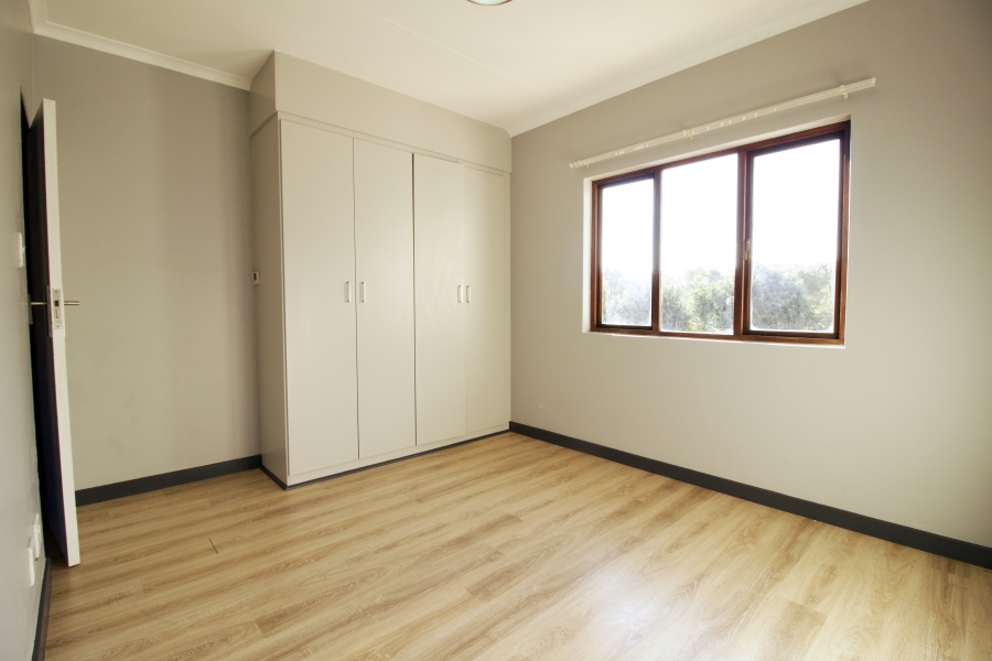 To Let 2 Bedroom Property for Rent in Blue Hills AH Gauteng