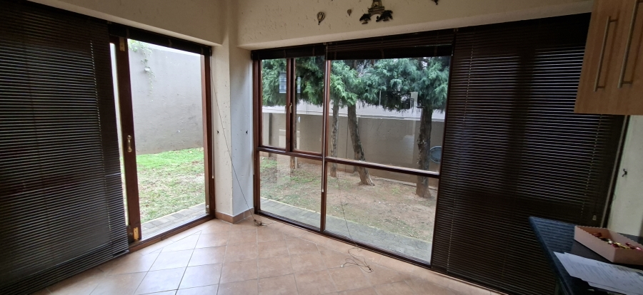 2 Bedroom Property for Sale in Noordheuwel Gauteng