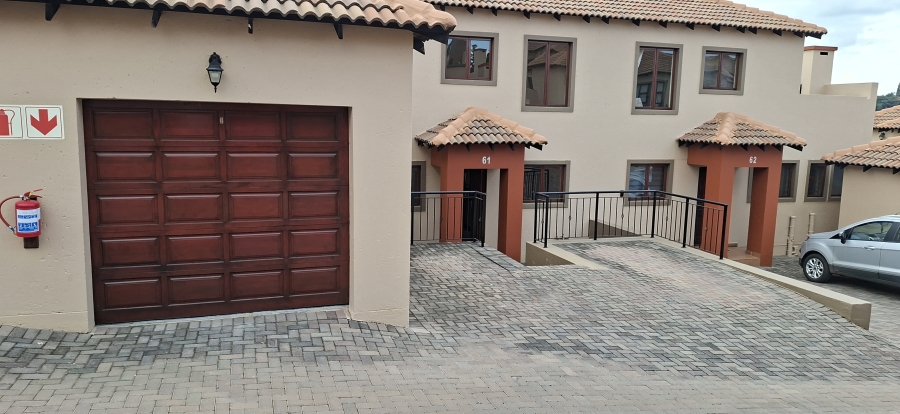 2 Bedroom Property for Sale in Noordheuwel Gauteng