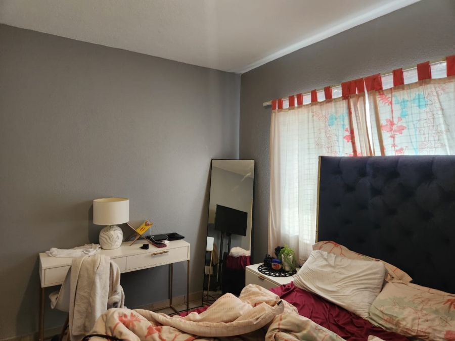 2 Bedroom Property for Sale in Restonvale A H Gauteng
