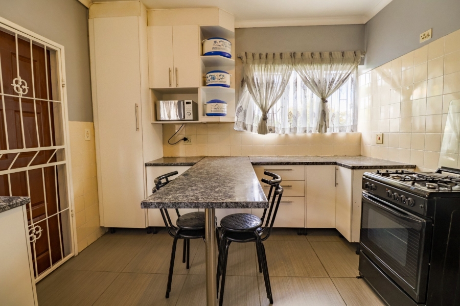 3 Bedroom Property for Sale in Country View Gauteng