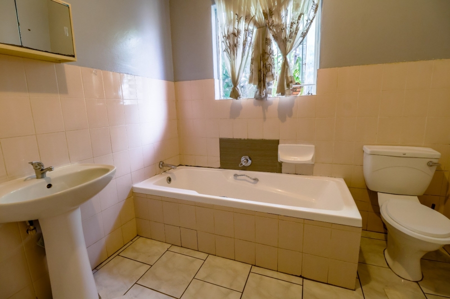 3 Bedroom Property for Sale in Country View Gauteng