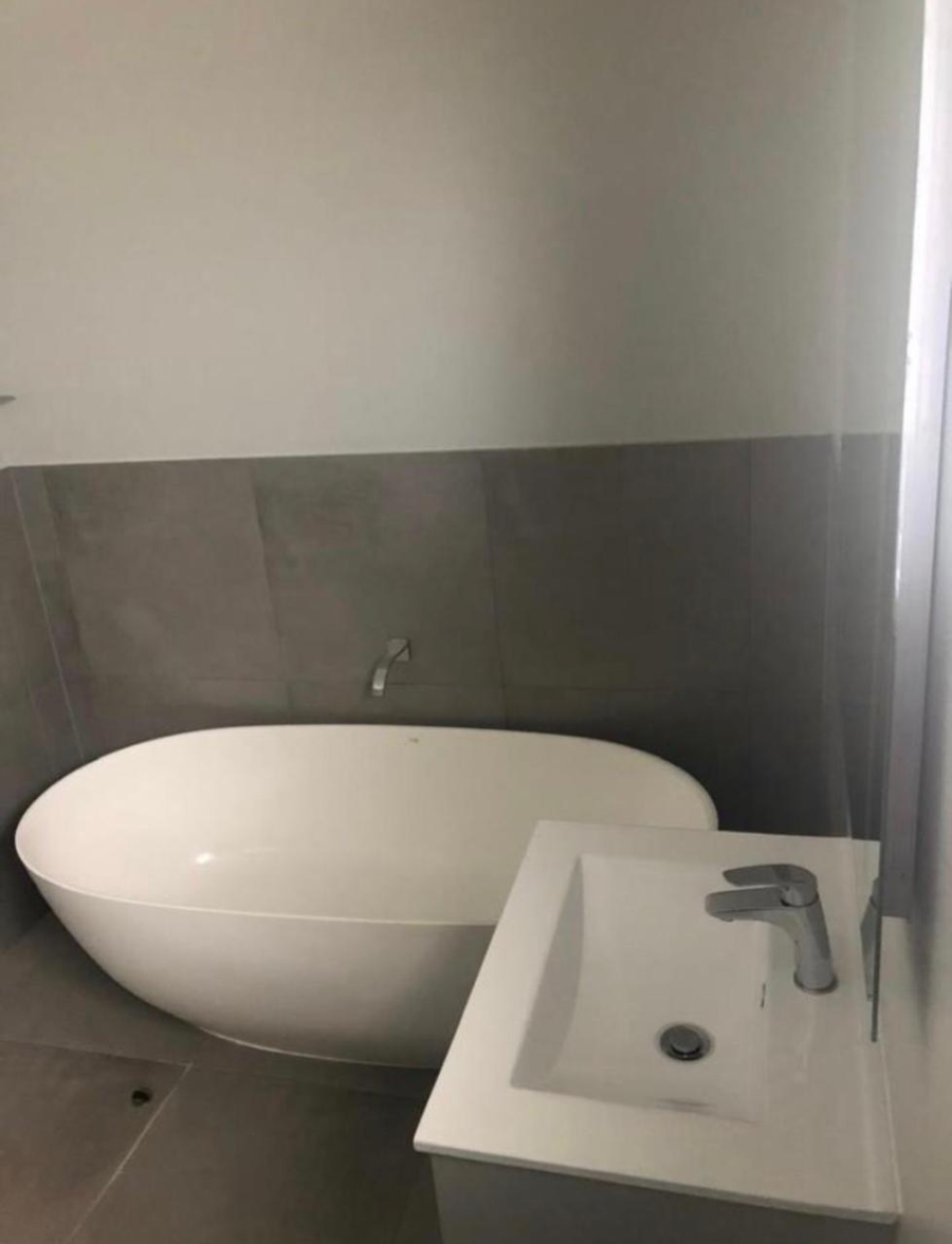 2 Bedroom Property for Sale in Carlswald Gauteng