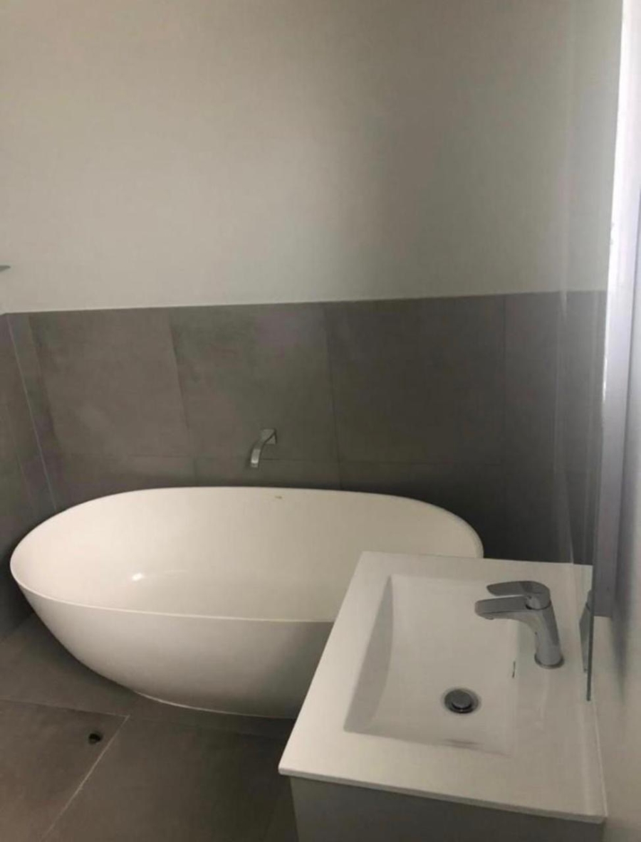 2 Bedroom Property for Sale in Carlswald Gauteng