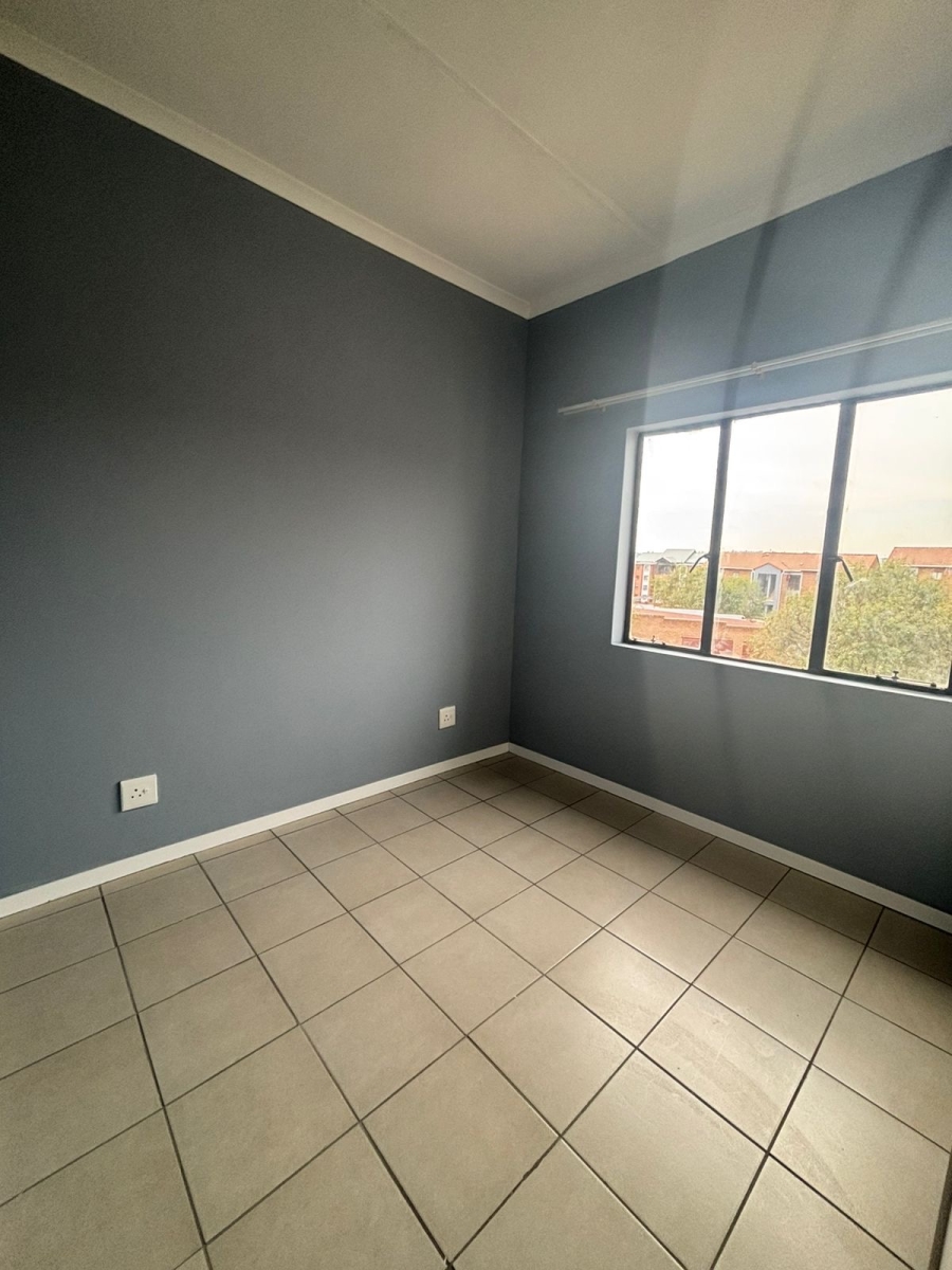 2 Bedroom Property for Sale in Vorna Valley Gauteng