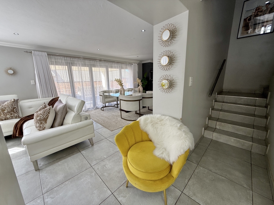 3 Bedroom Property for Sale in Olympus AH Gauteng