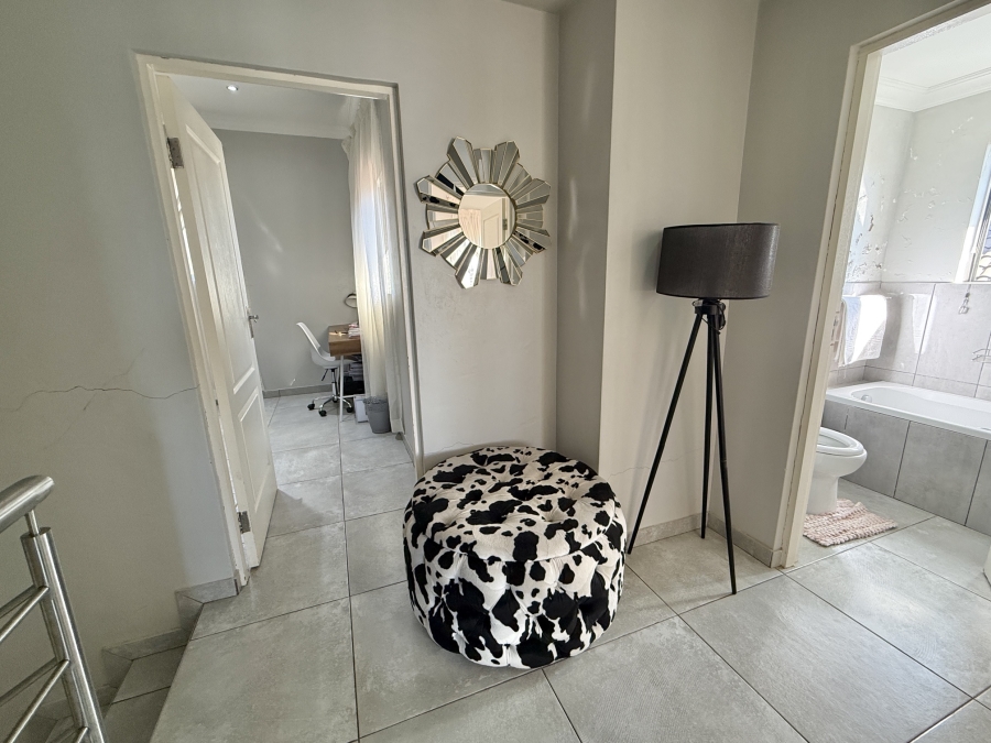 3 Bedroom Property for Sale in Olympus AH Gauteng