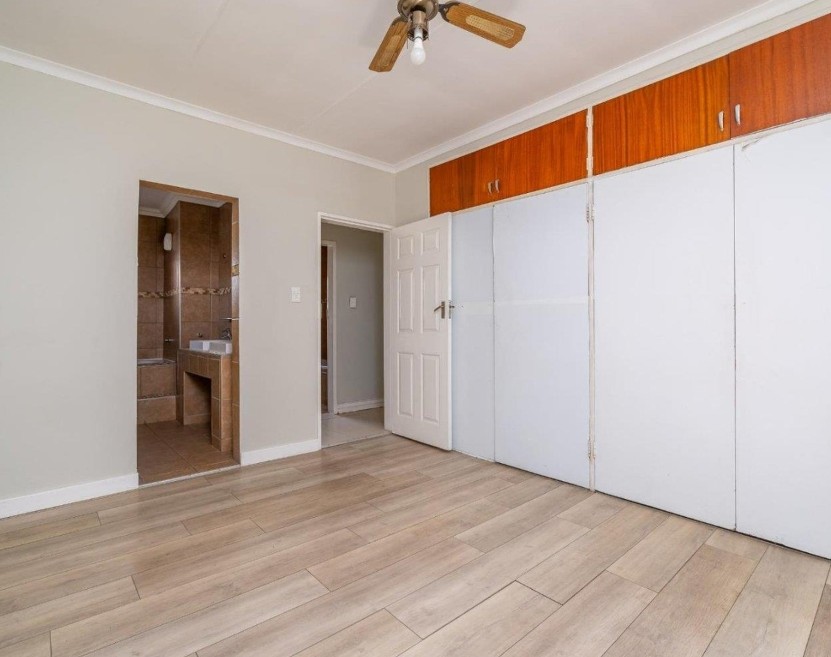 4 Bedroom Property for Sale in Garsfontein Gauteng