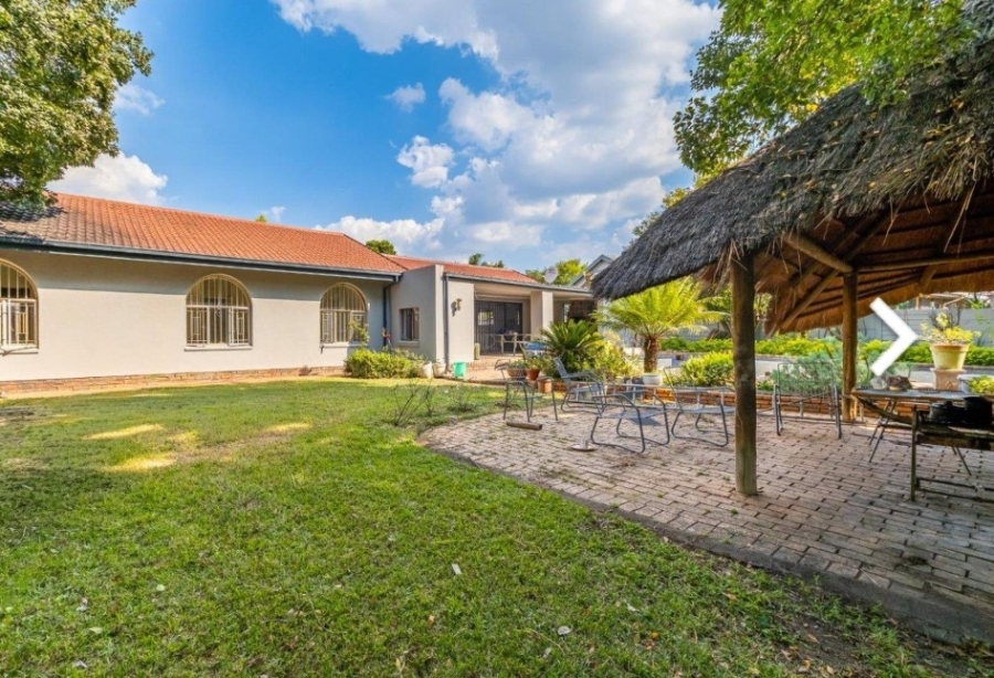 4 Bedroom Property for Sale in Garsfontein Gauteng