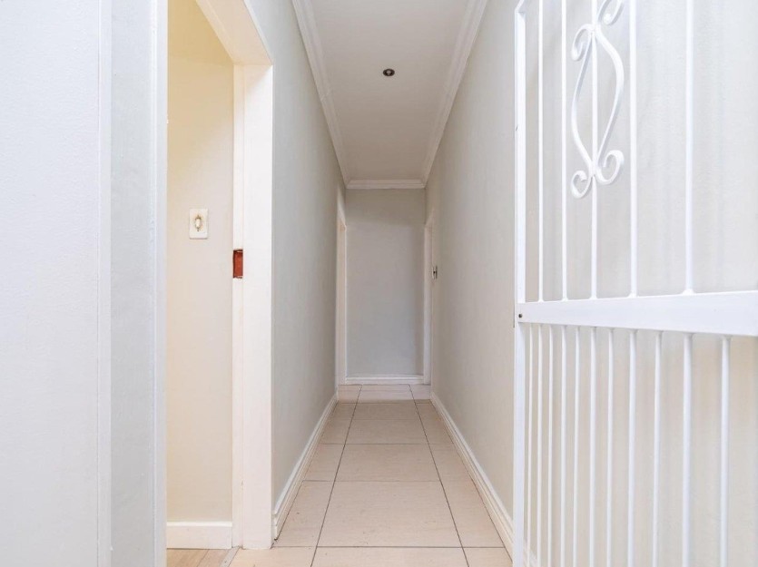 4 Bedroom Property for Sale in Garsfontein Gauteng