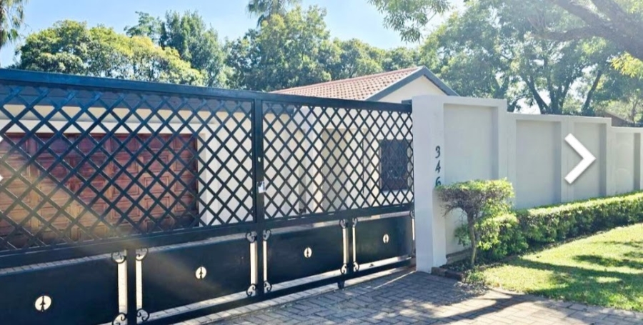 4 Bedroom Property for Sale in Garsfontein Gauteng