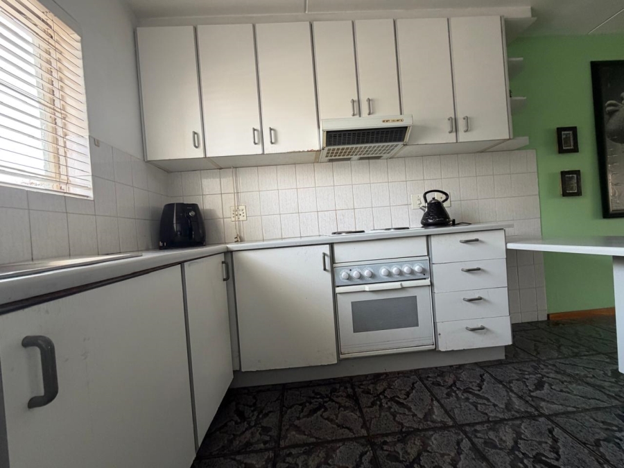 3 Bedroom Property for Sale in Vorna Valley Gauteng