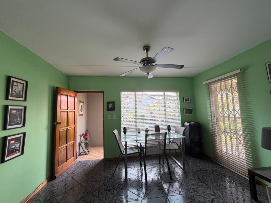 3 Bedroom Property for Sale in Vorna Valley Gauteng