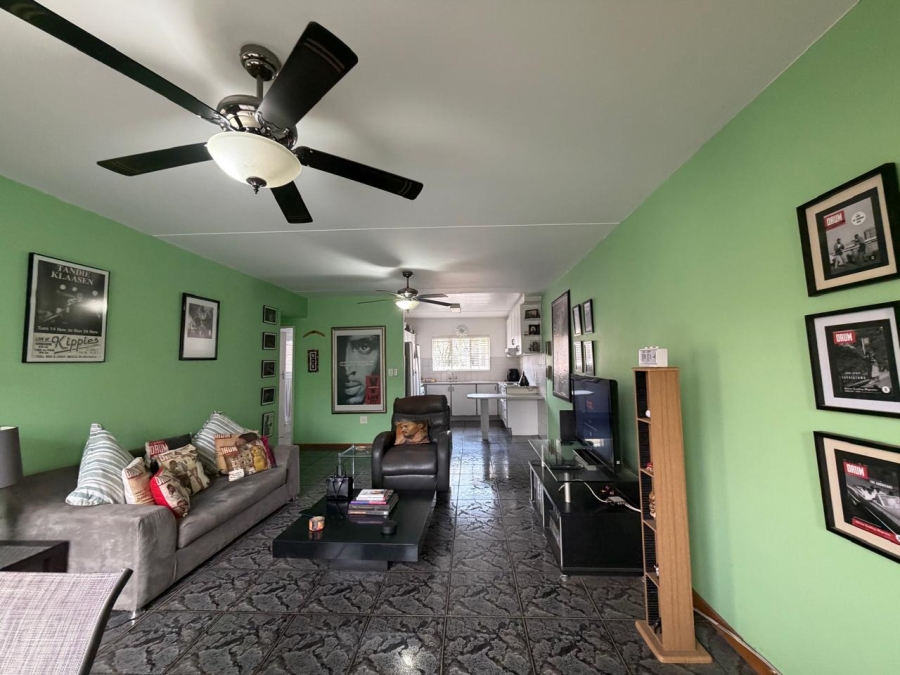 3 Bedroom Property for Sale in Vorna Valley Gauteng
