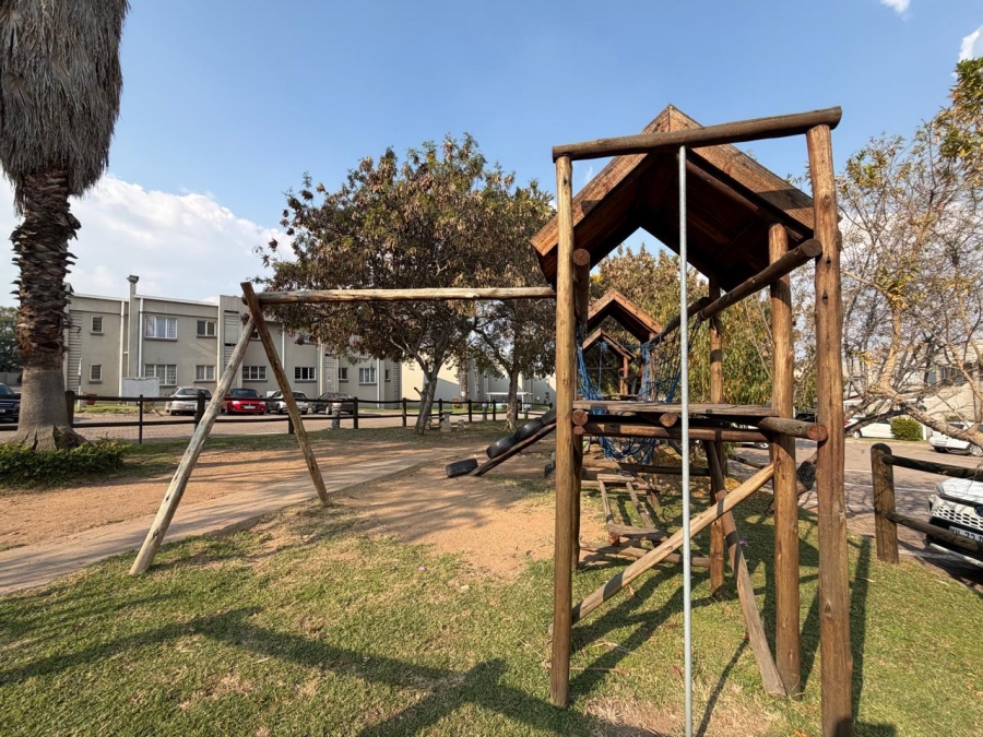 3 Bedroom Property for Sale in Vorna Valley Gauteng