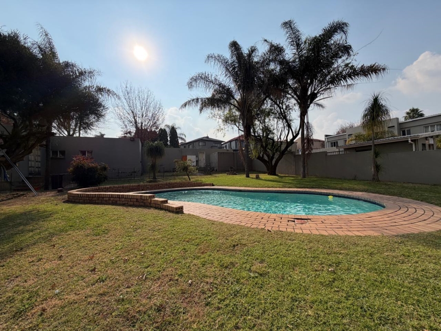 3 Bedroom Property for Sale in Vorna Valley Gauteng