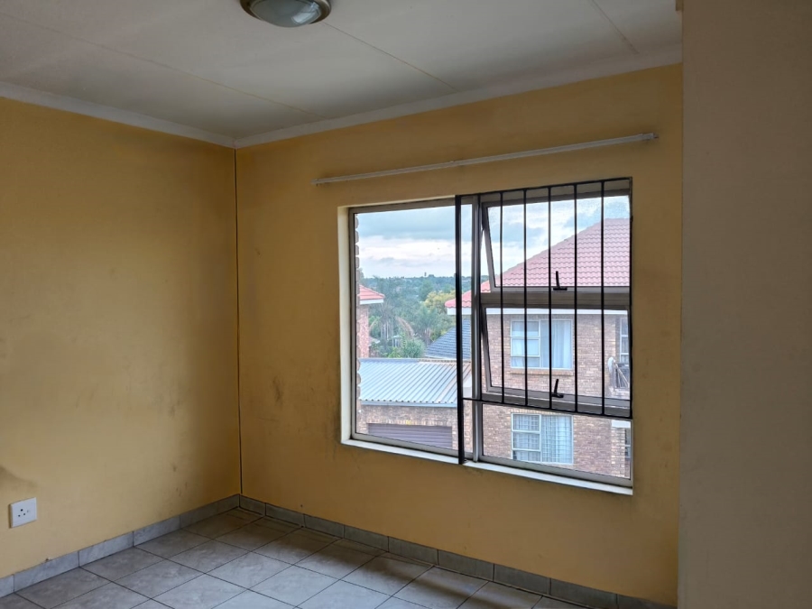 2 Bedroom Property for Sale in Birchleigh Gauteng