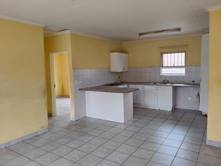 2 Bedroom Property for Sale in Birchleigh Gauteng