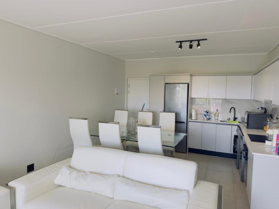 To Let 2 Bedroom Property for Rent in Waterfall Gauteng