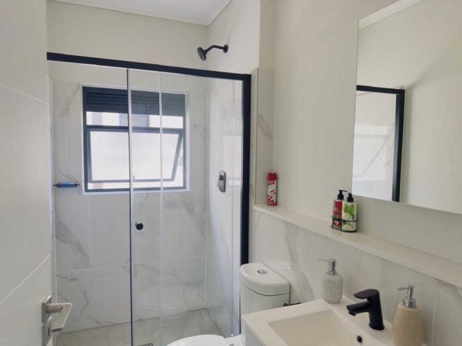 To Let 2 Bedroom Property for Rent in Waterfall Gauteng