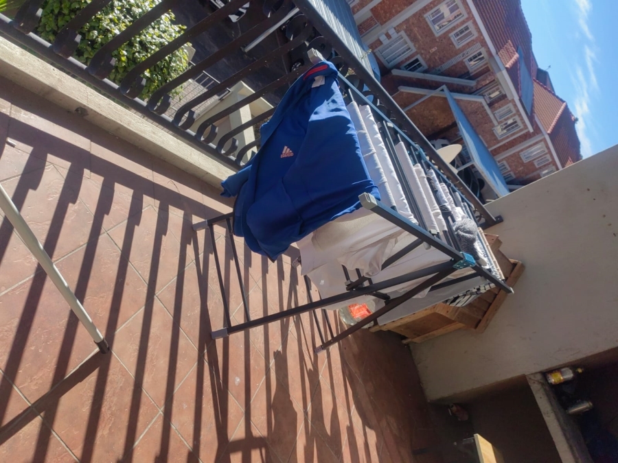 To Let 2 Bedroom Property for Rent in Vorna Valley Gauteng
