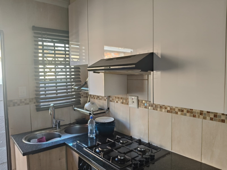 3 Bedroom Property for Sale in Waterfall View Gauteng